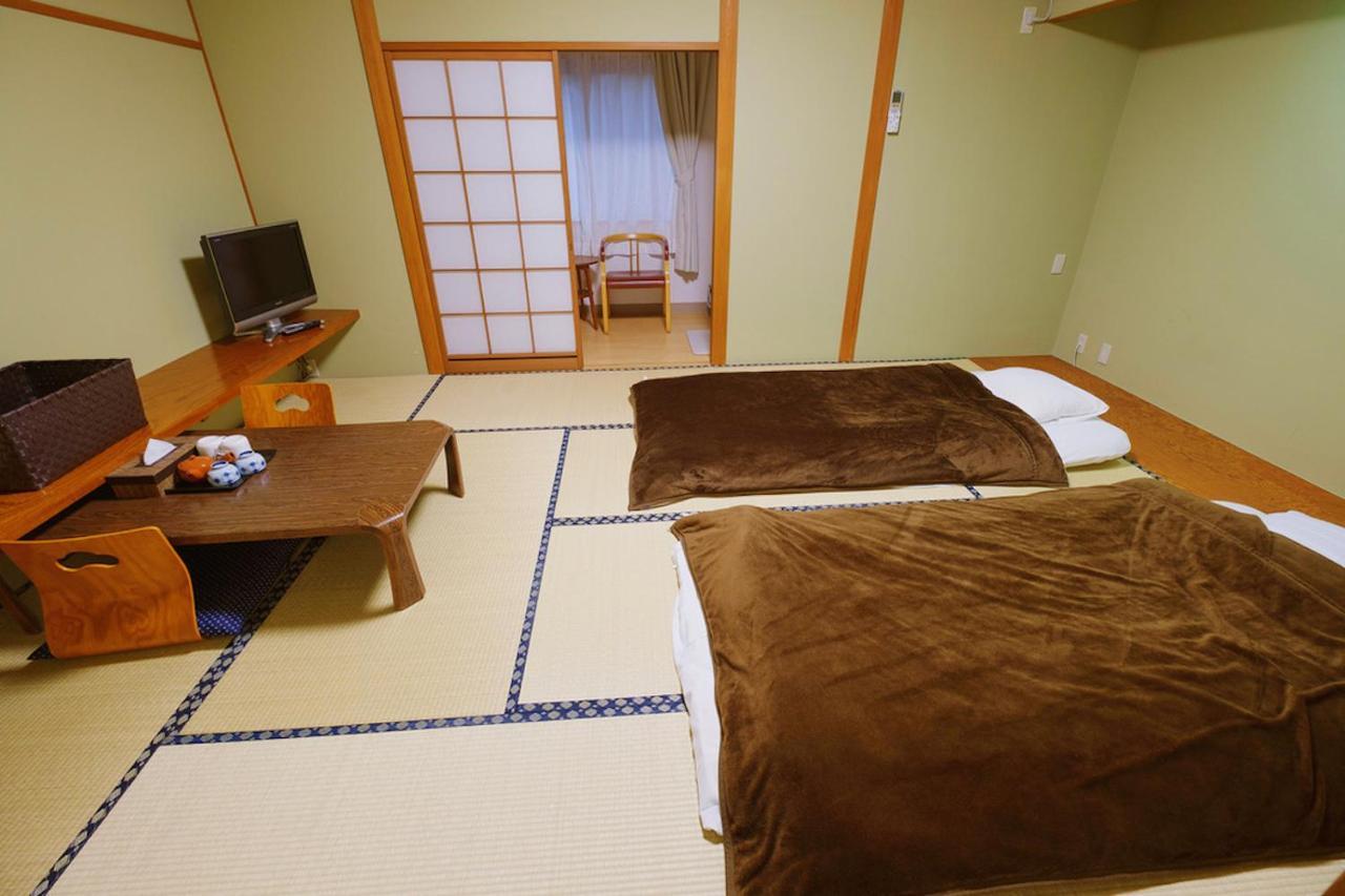 Hotel Fuji Hokin Kaikan Yamanakako Zewnętrze zdjęcie