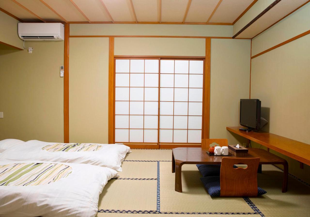 Hotel Fuji Hokin Kaikan Yamanakako Zewnętrze zdjęcie